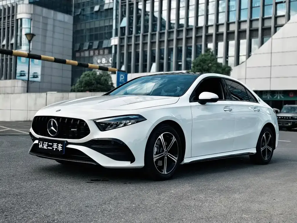 Mercedes-Benz A-Class — фото 1