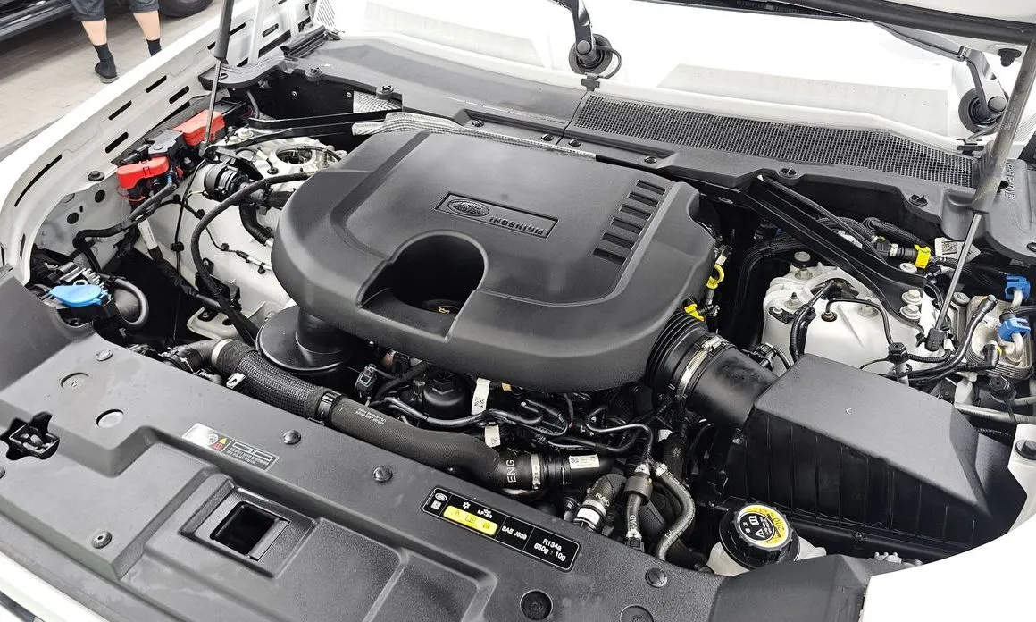 Land Rover Defender 2023 из KR, фото 3