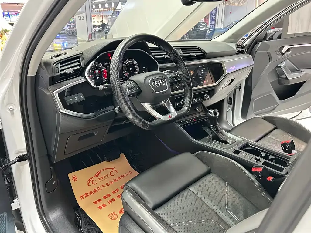 Audi Q3 Sportback — фото 5