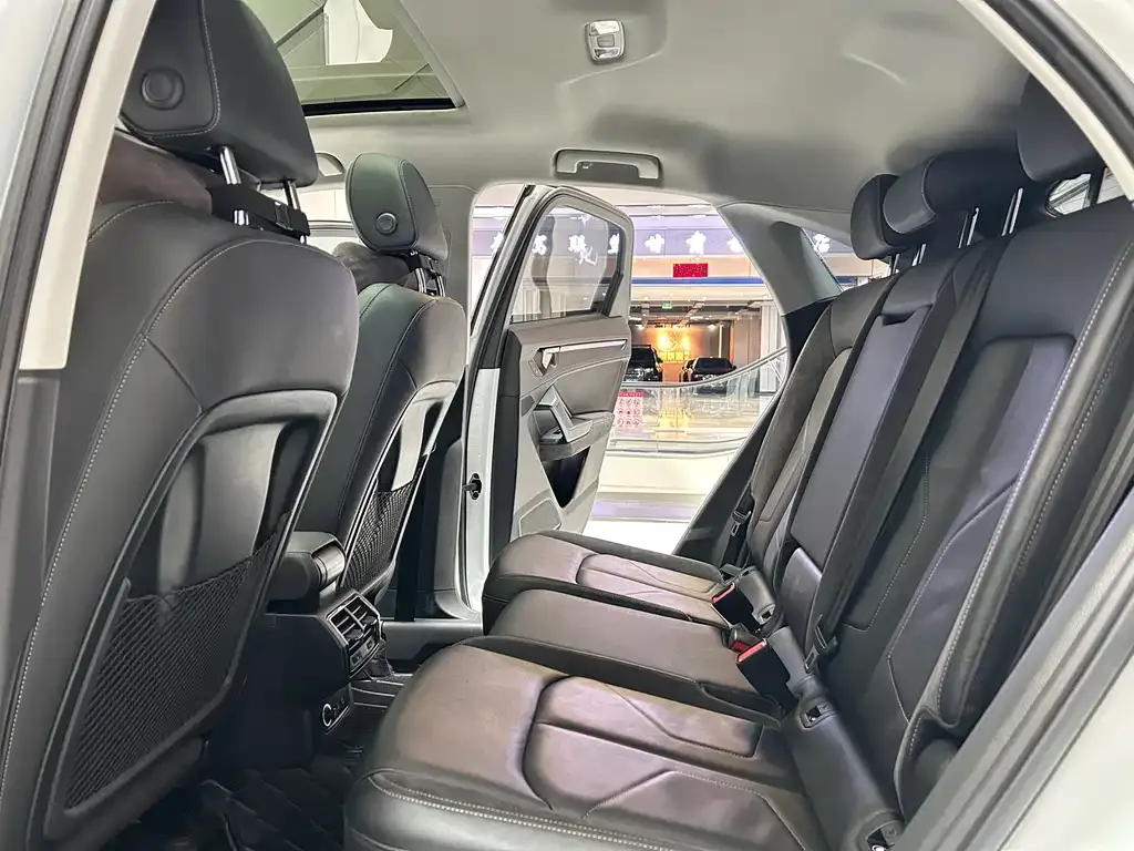 Audi Q3 Sportback — фото 3