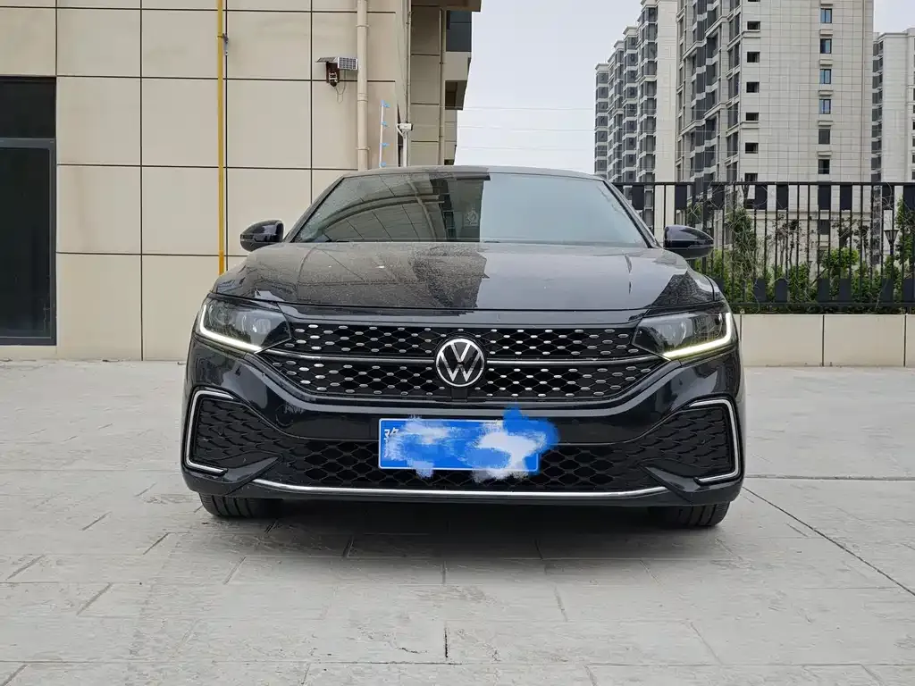 Volkswagen Passat — фото 8