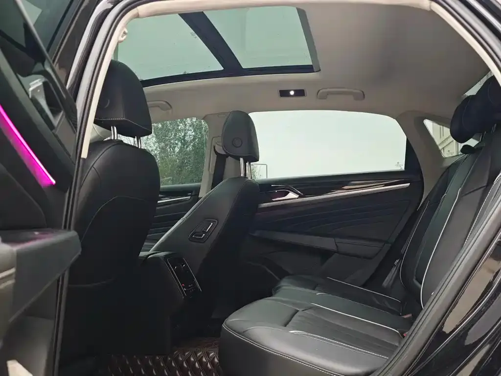Volkswagen Passat — фото 2
