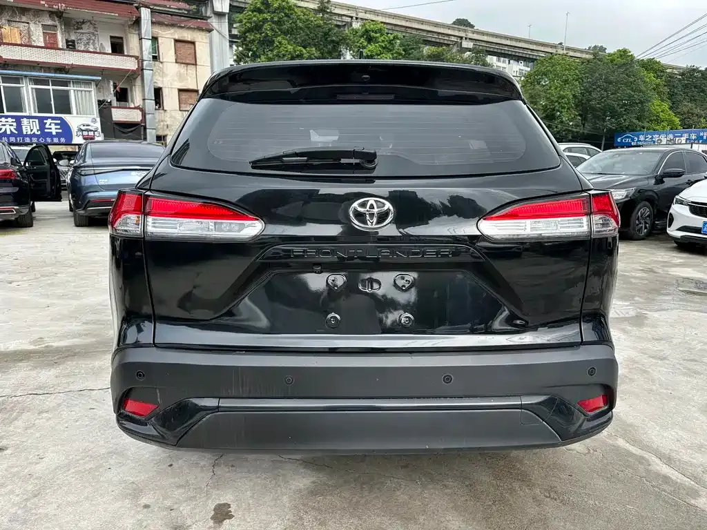 Toyota Frontlander 2023 из CN, фото 2