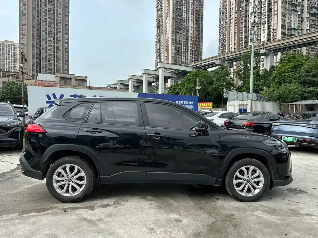Toyota Frontlander 2023 из CN, фото 6