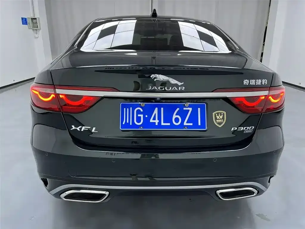Jaguar XFL — фото 7
