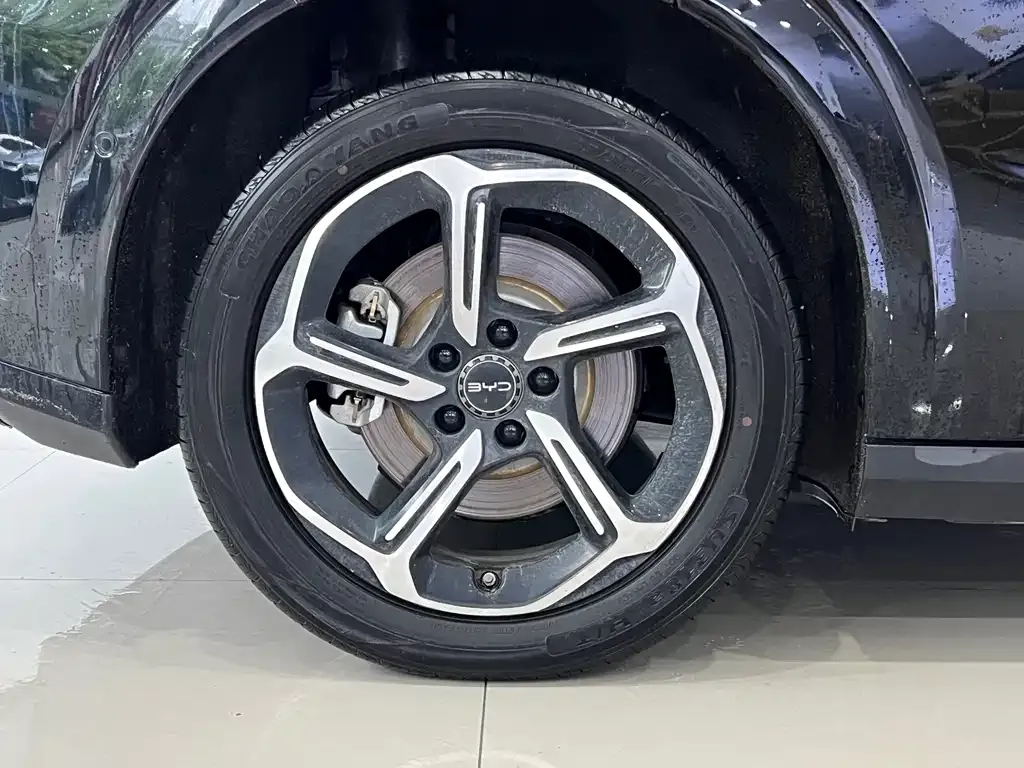 BYD Seal 06GT — фото 9