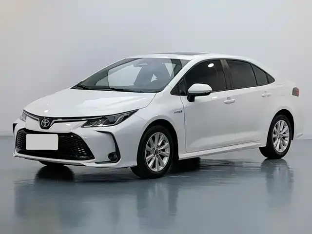 Toyota Corolla — фото 1