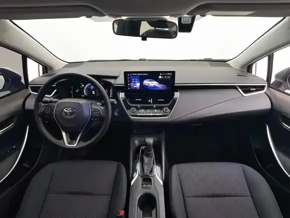 Toyota Corolla — фото 3