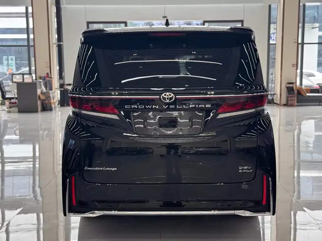 Toyota Vellfire — фото 7