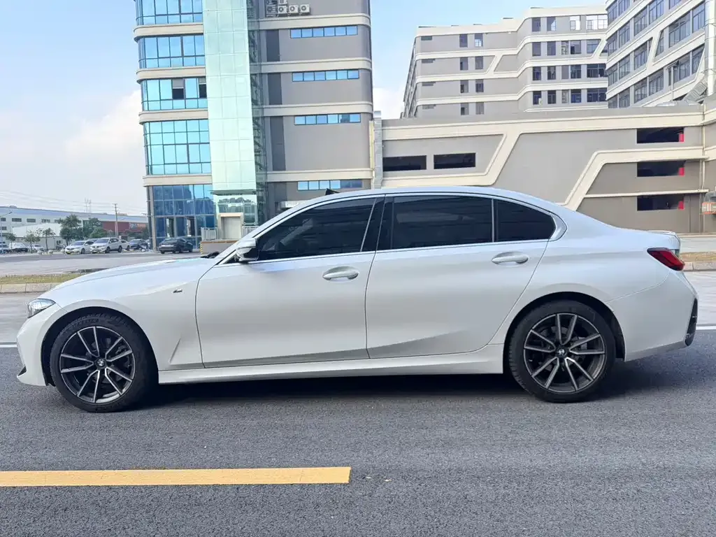 BMW 3 Series — фото 4