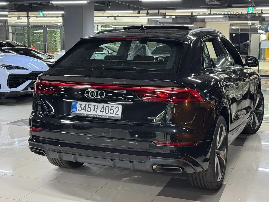 Audi Q8 — фото 8