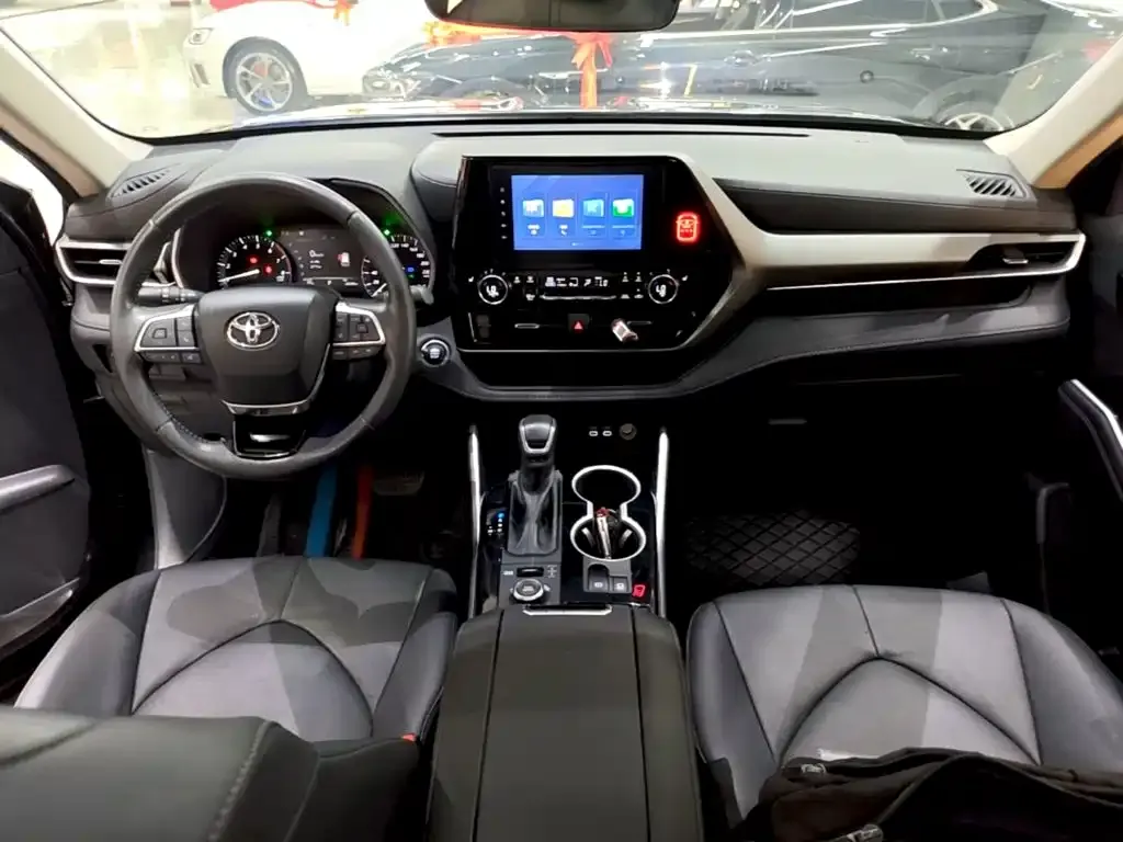 Toyota Highlander 2024 из CN, фото 10