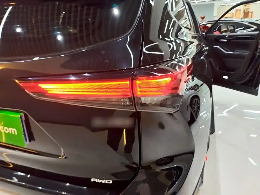 Toyota Highlander 2024 из CN, фото 9