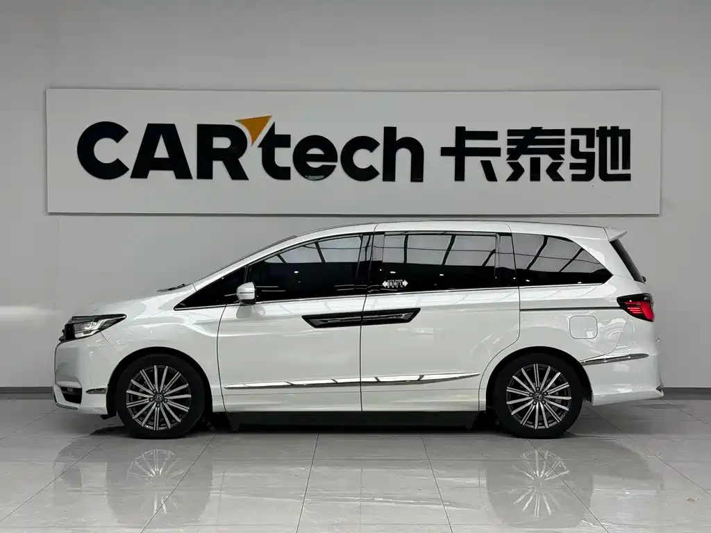 Honda Elysion 2023 из CN, фото 3