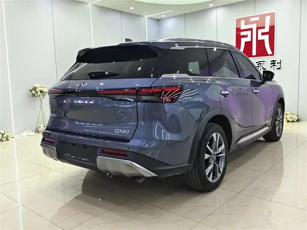 Infiniti QX60 2024 из CN, фото 2