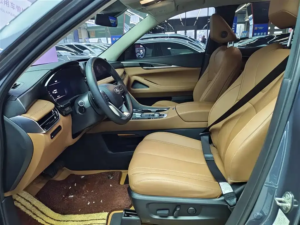 Infiniti QX60 2024 из CN, фото 3