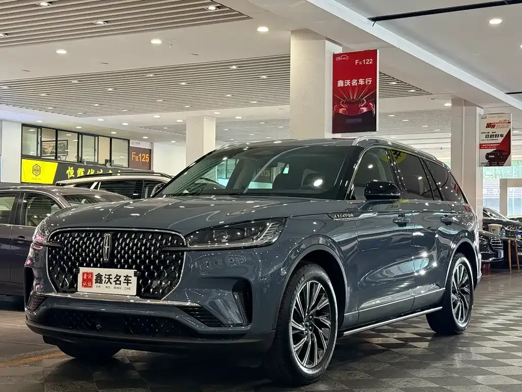 Lincoln Aviator — фото 1