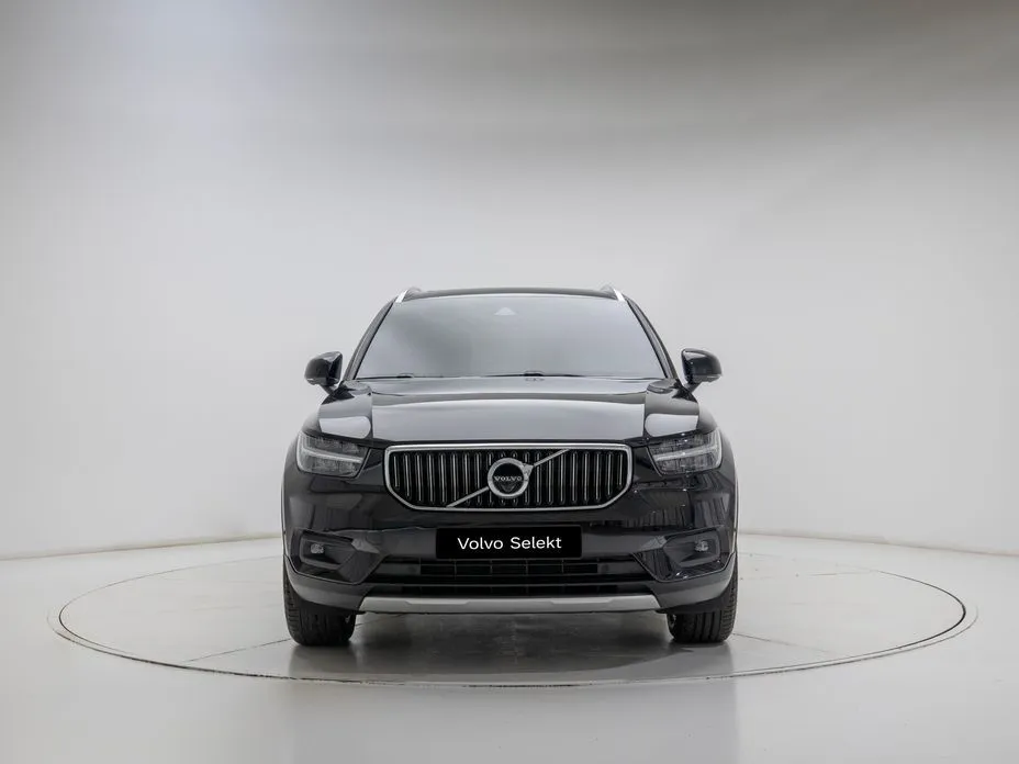 Volvo XC40 — фото 4