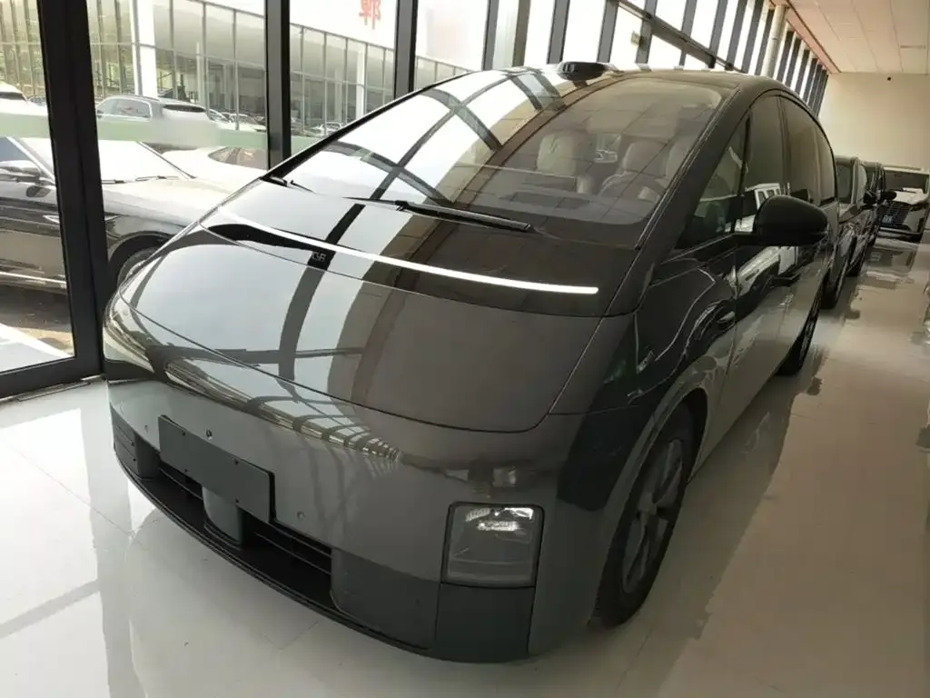 Li Auto MEGA — фото 1