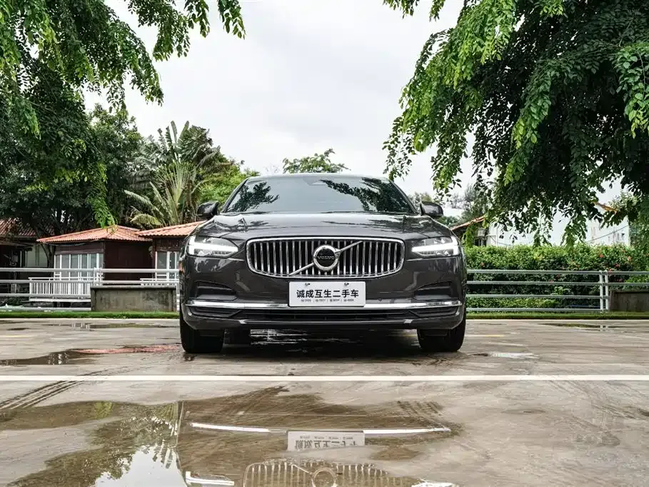 Volvo S90 — фото 1