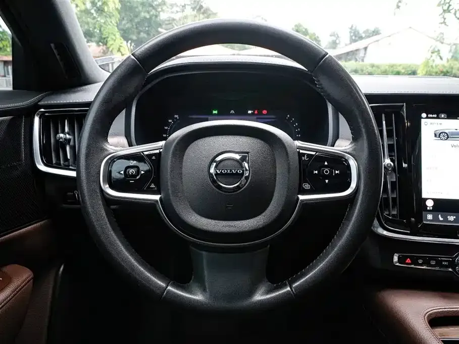 Volvo S90 — фото 7
