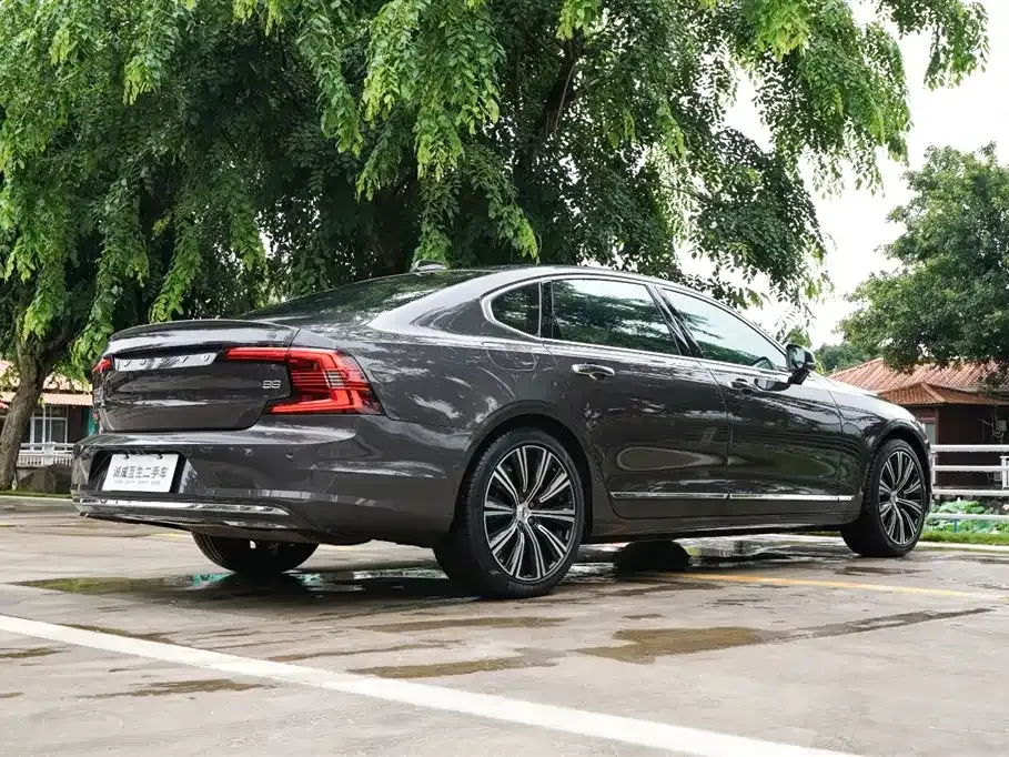 Volvo S90 — фото 9