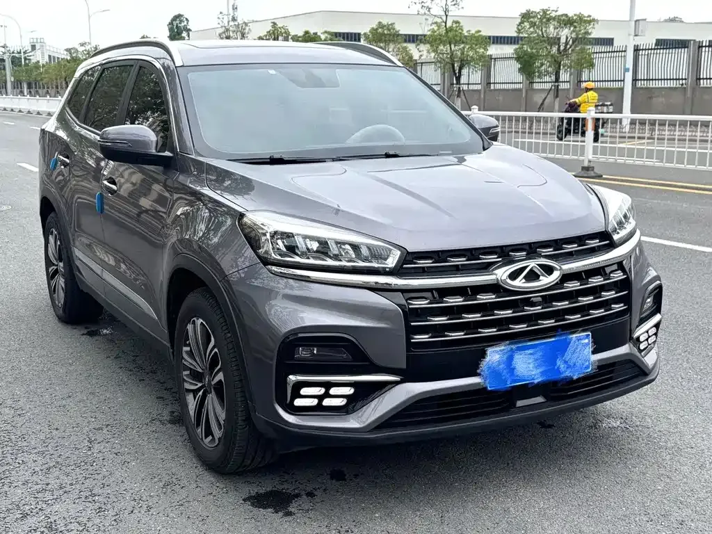 Chery Tiggo 8 — фото 8