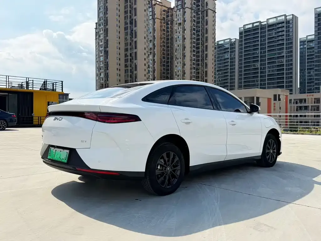 BYD e7 2025 из CN, фото 2