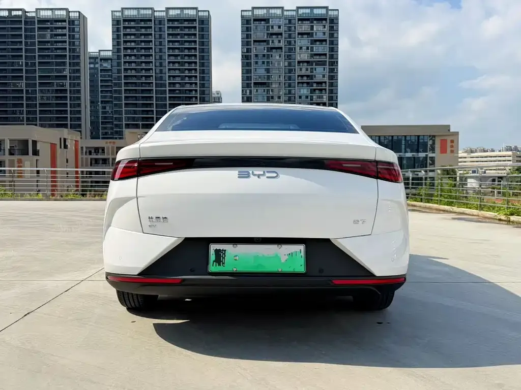 BYD e7 2025 из CN, фото 8