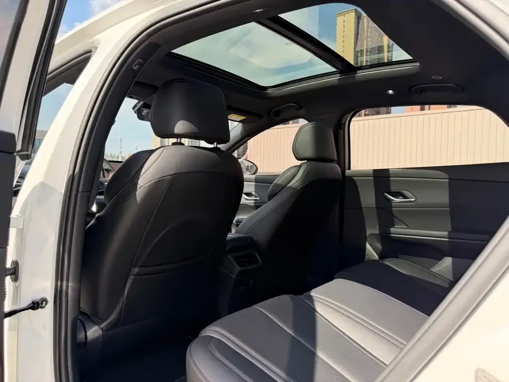 BYD e7 2025 из CN, фото 7
