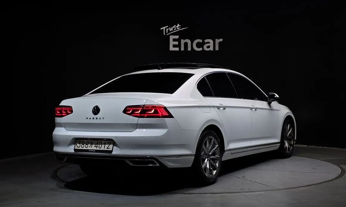 Volkswagen Passat 2021 из KR, фото 3