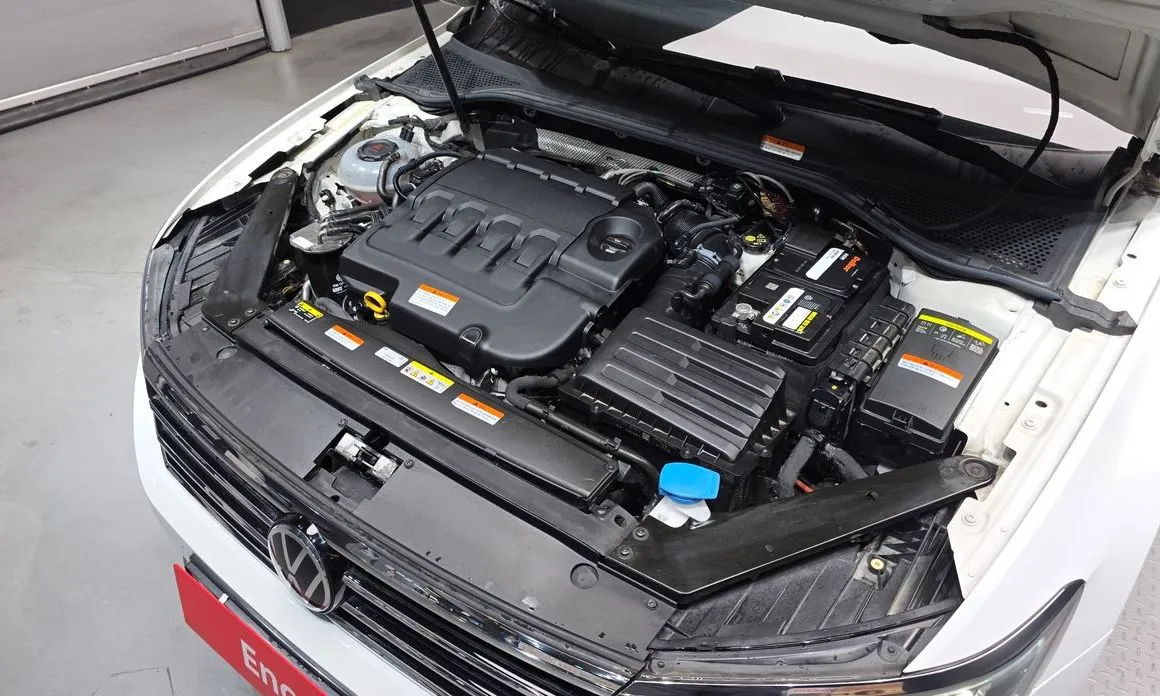 Volkswagen Passat 2021 из KR, фото 10