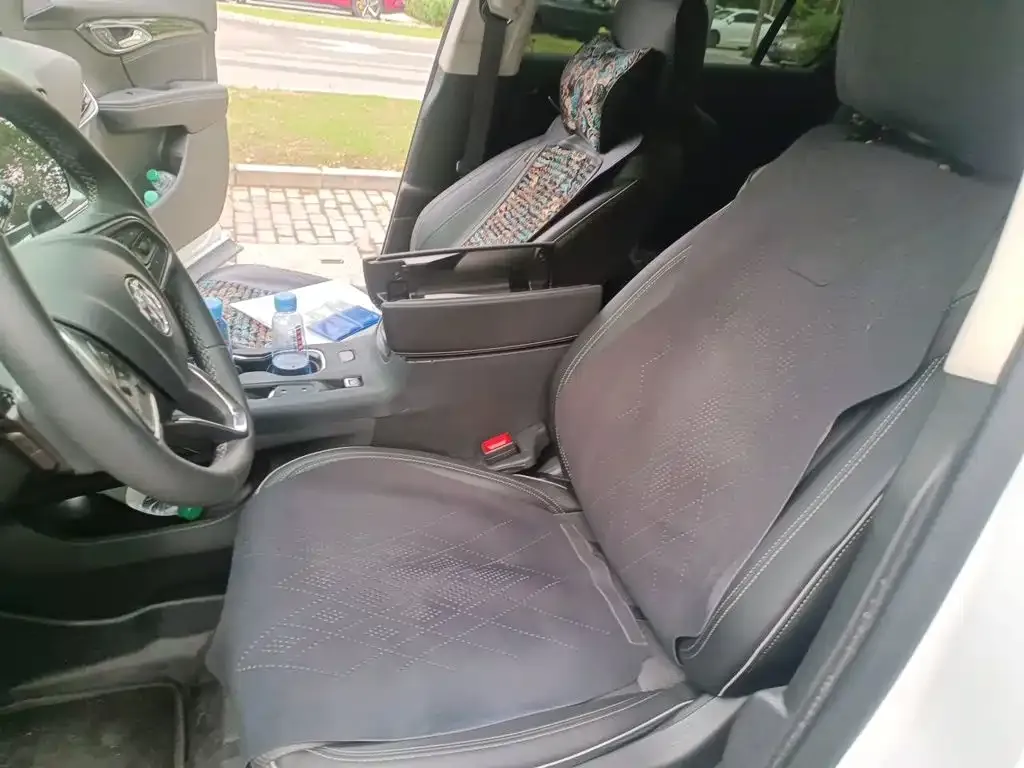 Buick Envision Plus — фото 10