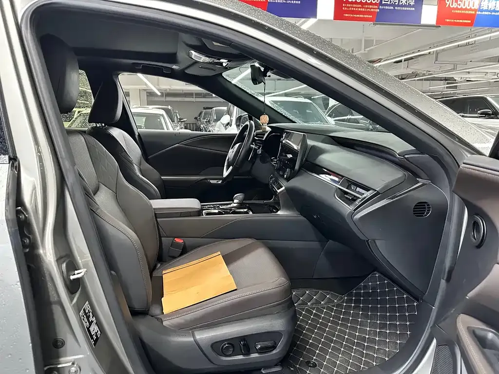 Lexus RX New Energy 2023 из CN, фото 7