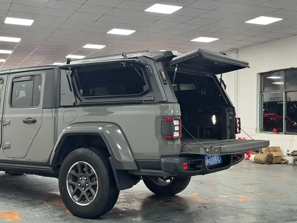 Jeep Gladiator 2022 из CN, фото 4