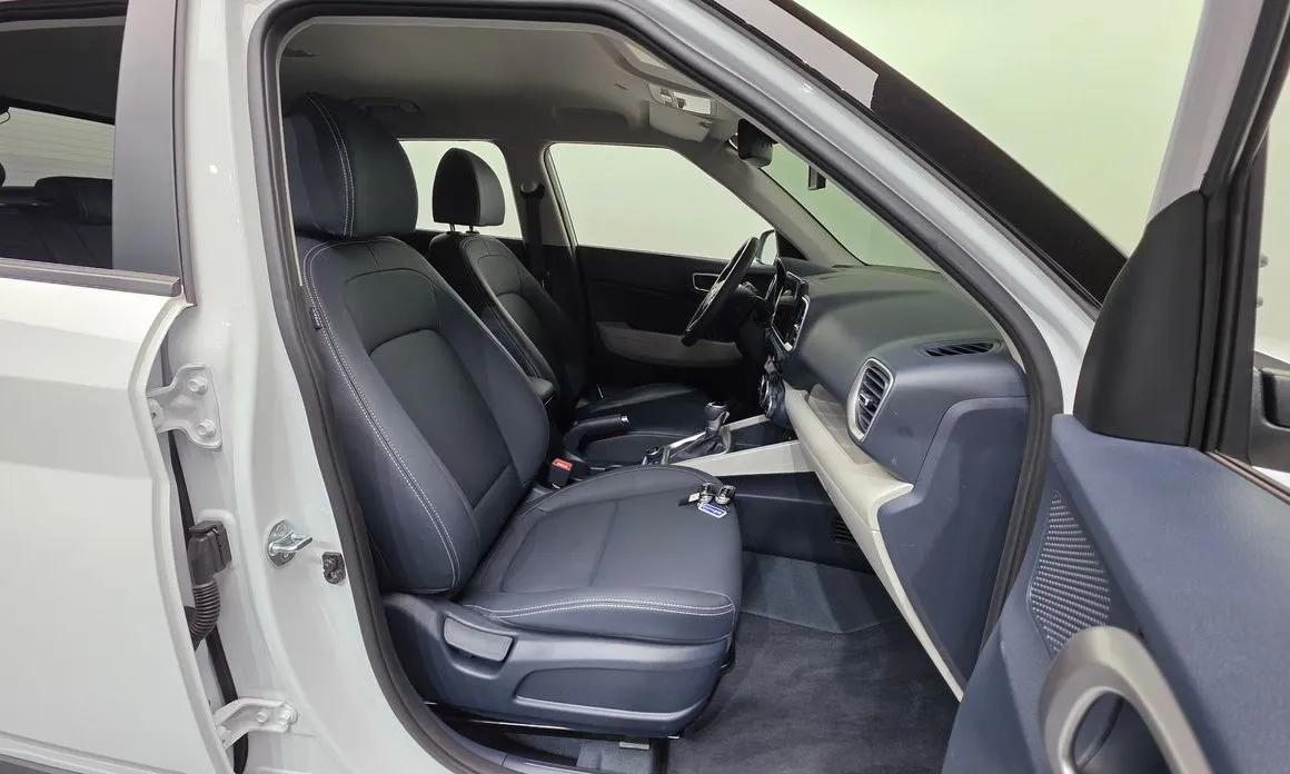 Hyundai Venue 2023 из KR, фото 6
