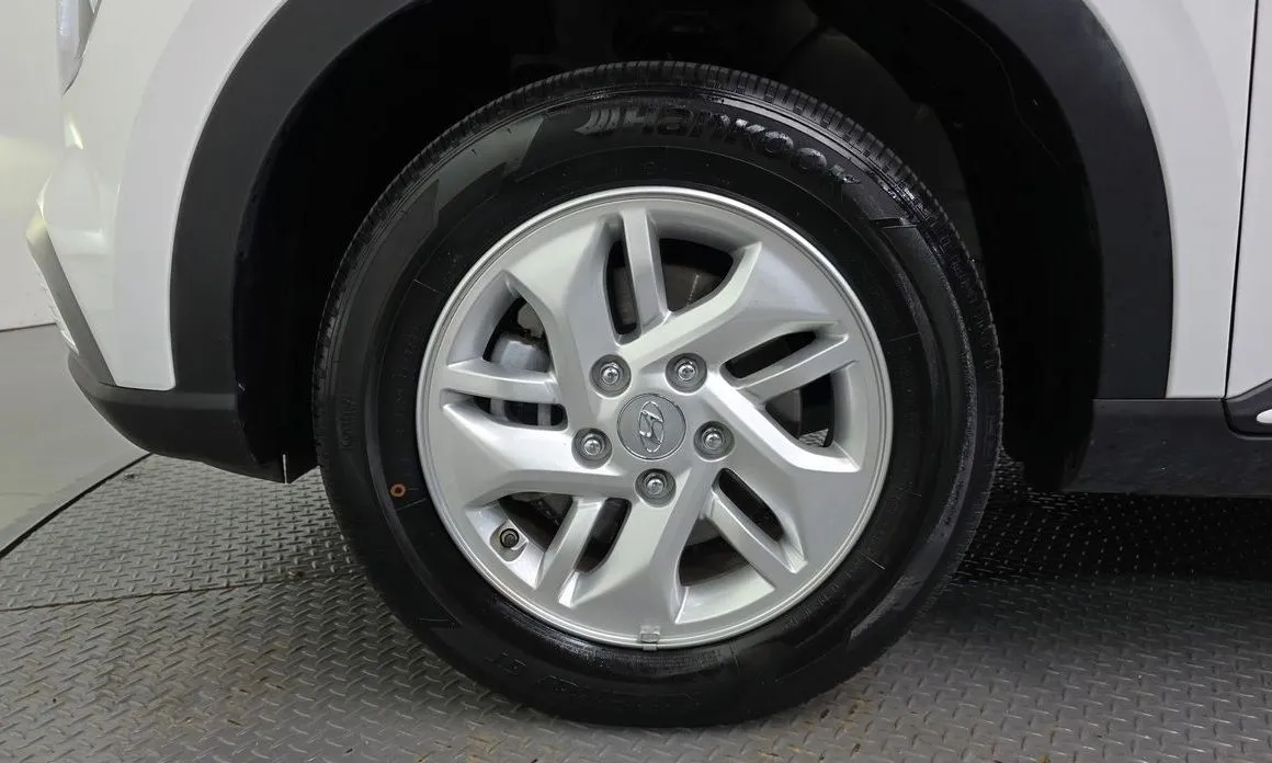Hyundai Venue 2023 из KR, фото 4