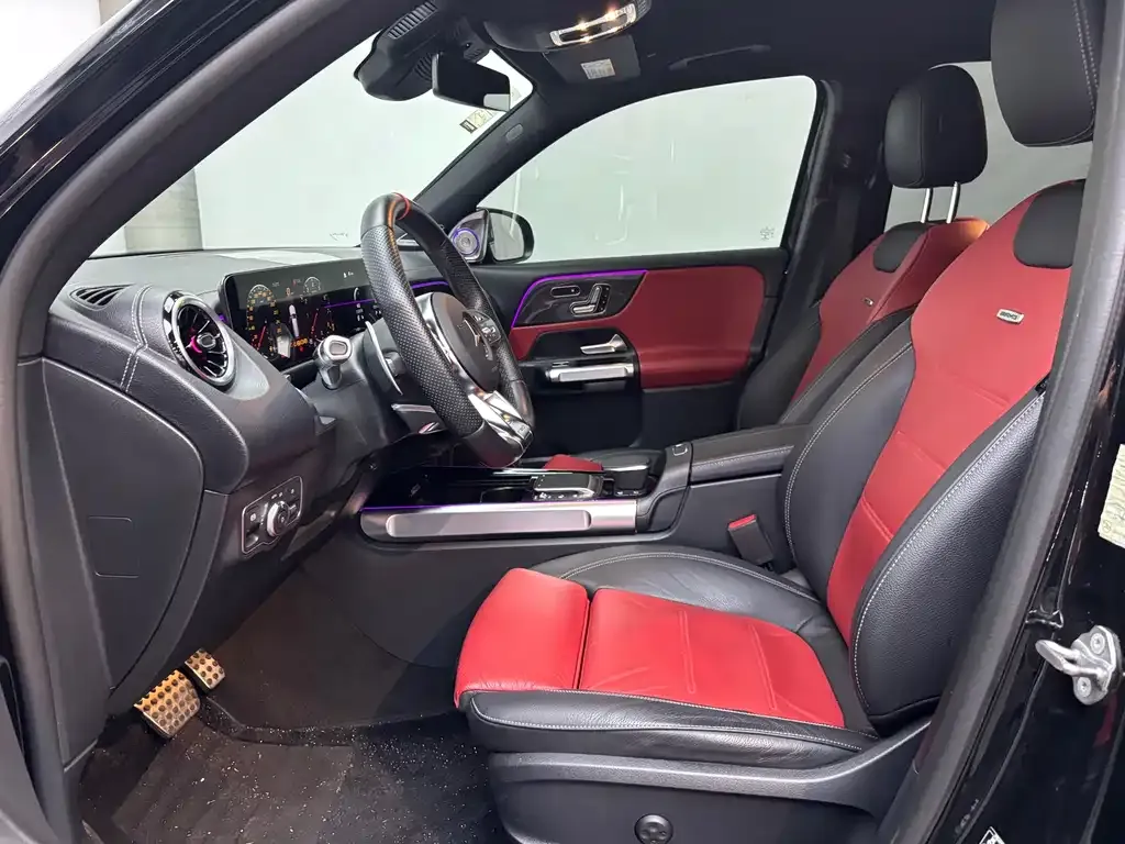 Mercedes-Benz GLB AMG — фото 10