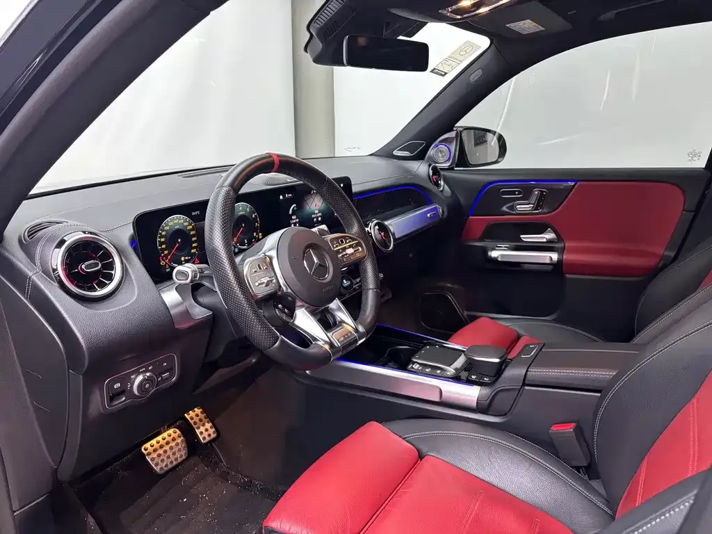 Mercedes-Benz GLB AMG — фото 8