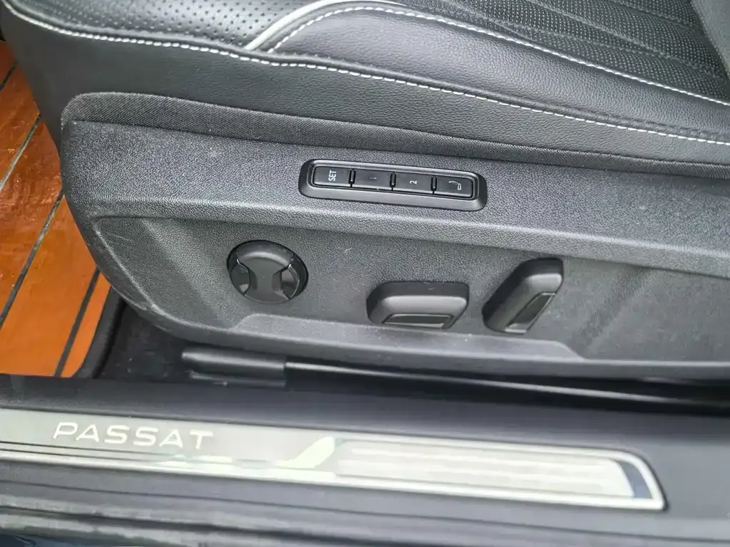 Volkswagen Passat — фото 3