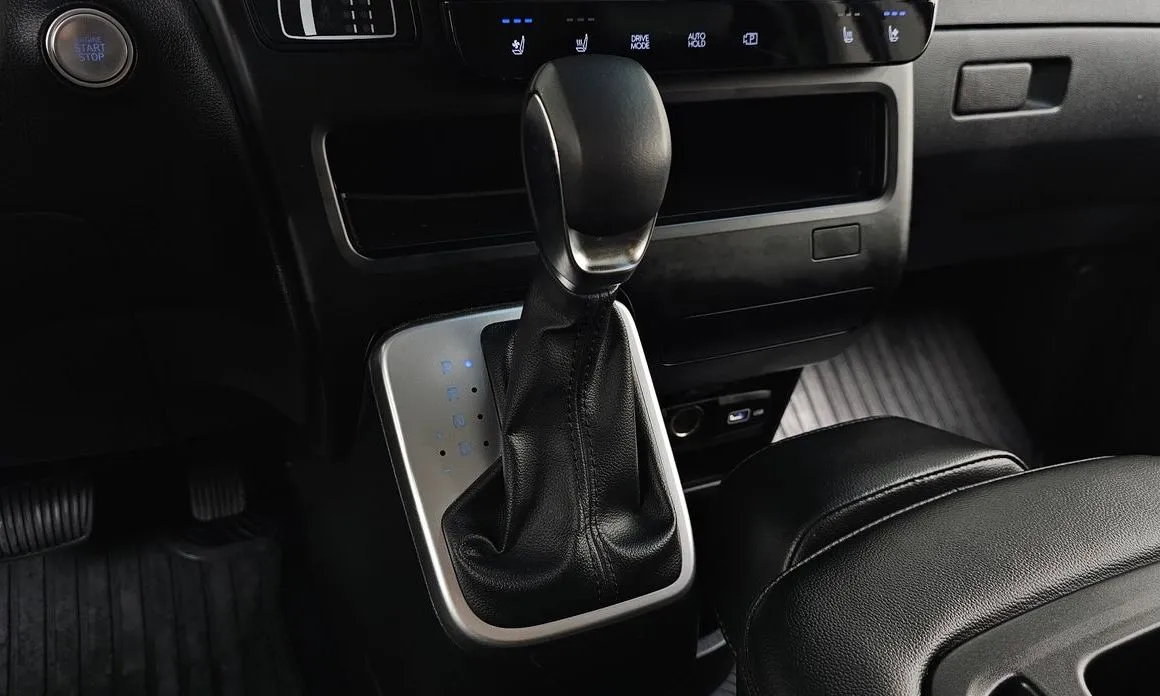 Hyundai Staria 2023 из KR, фото 3