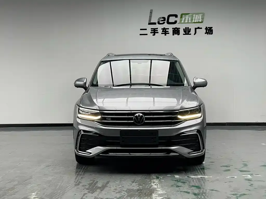 Volkswagen Tiguan L — фото 3