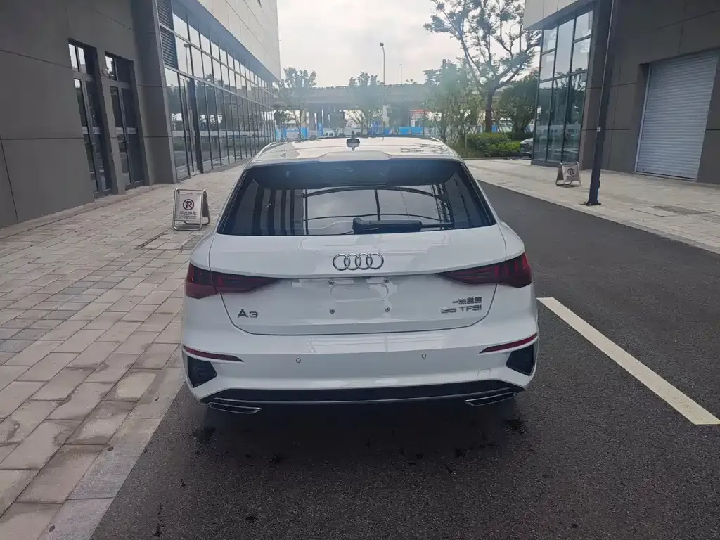 Audi A3 — фото 2