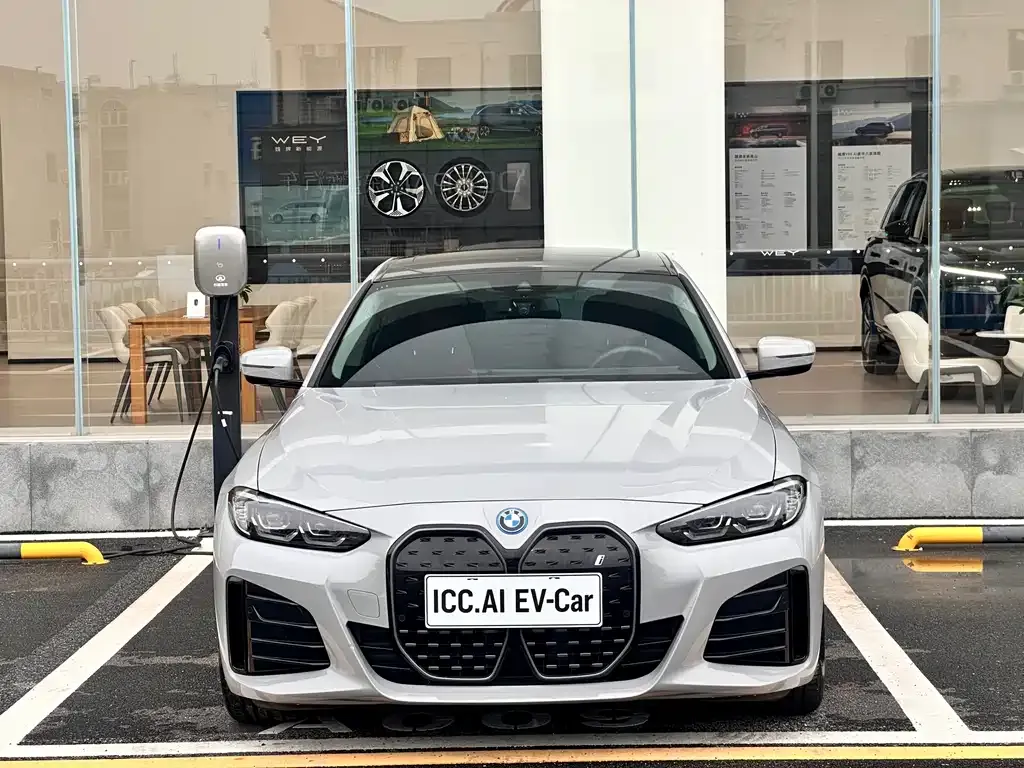 BMW i4 2025 из CN, фото 10