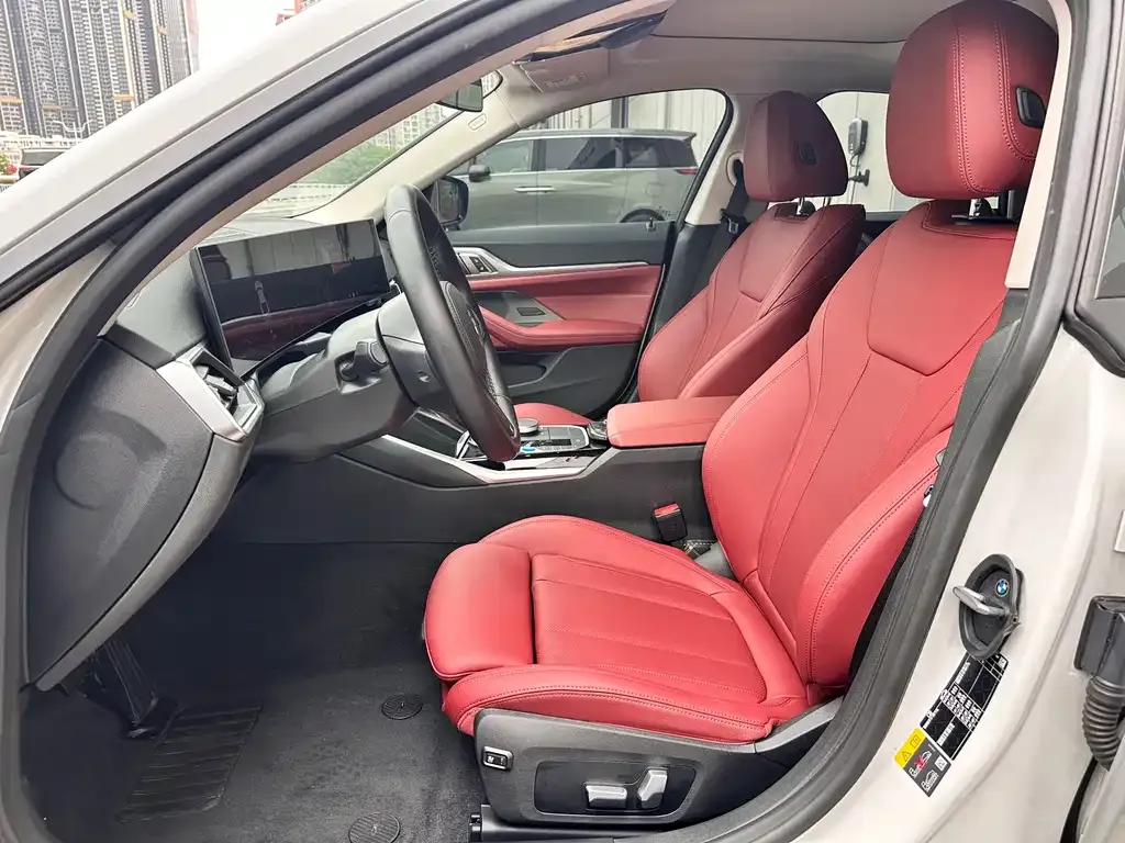 BMW i4 2025 из CN, фото 3