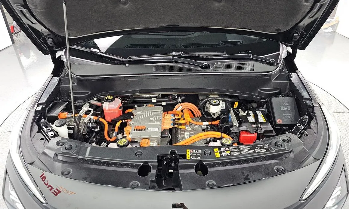 Chevrolet (GM Daewoo) Bolt EUV 2023 из KR, фото 9