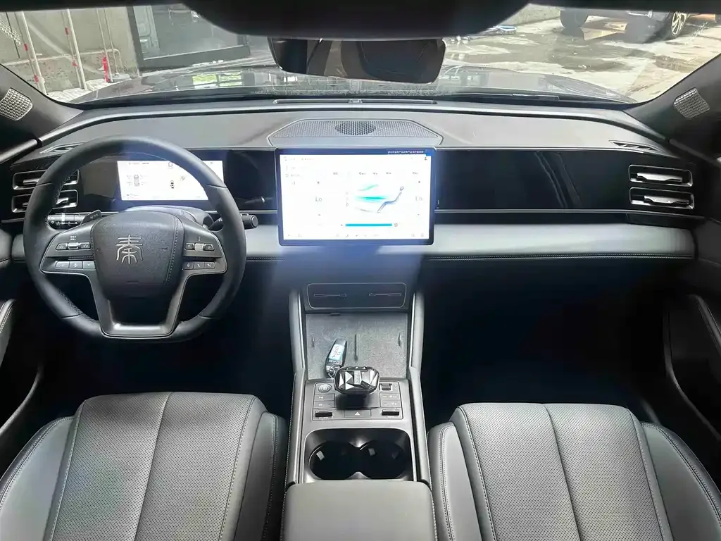 BYD Qin L — фото 4