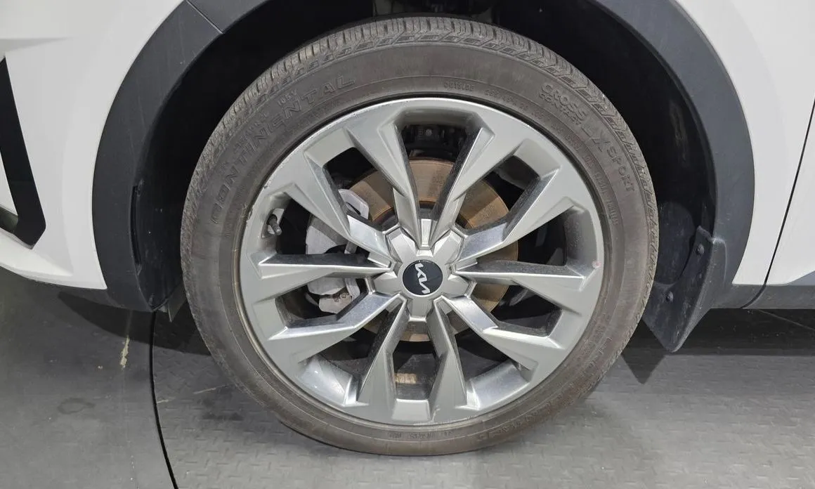 Kia Sorento — фото 5