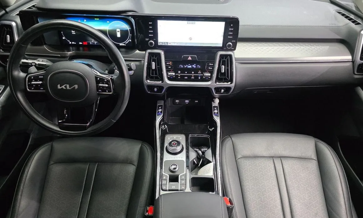 Kia Sorento — фото 9