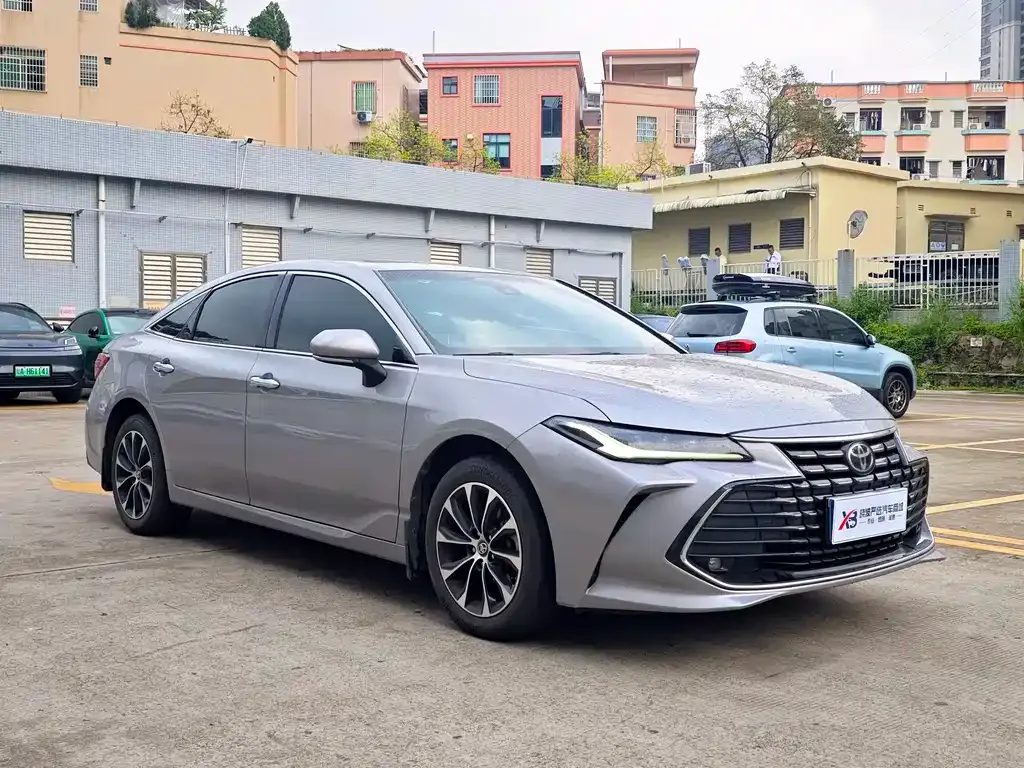 Toyota Avalon — фото 10